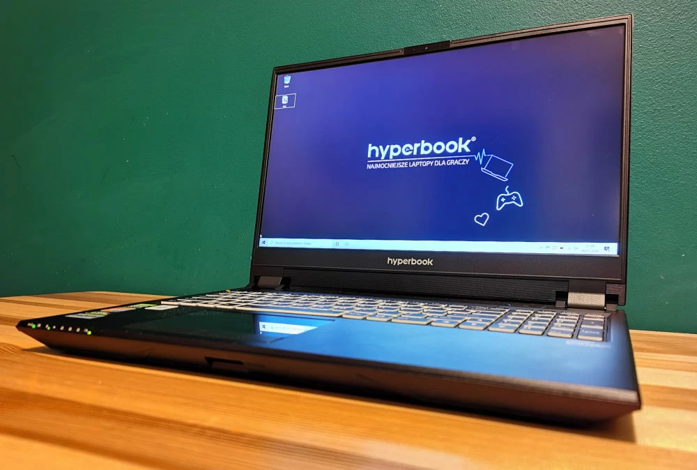 Hyperbook SL504 