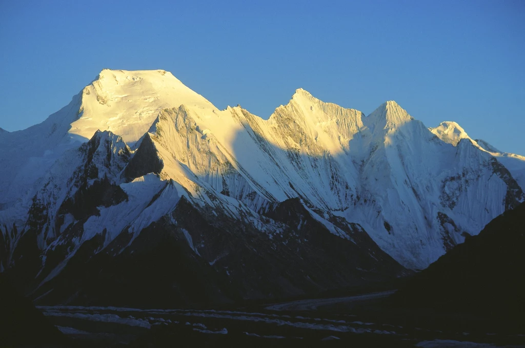 Widok na Karakorum, którego częścią jest Broad Peak Middle