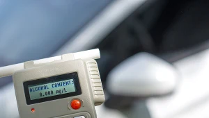 ​Firmy czekają na wytyczne, jak mają walczyć z alkoholem, narkotykami i wirusami u zatrudnionych