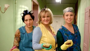 Renata Pałys, Marzena Kipiel-Sztuka i Barbara Mularczyk na planie serialu "Świat według Kiepskich"