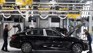 "Rzeczpospolita": Skarbówka jedzie w luksusie 