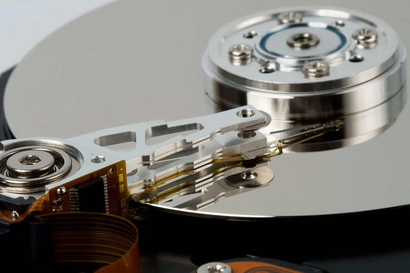 Przykładowy dysk HDD Przykładowy dysk HDD