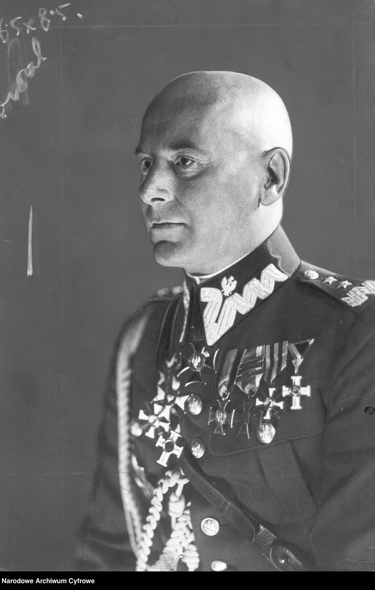 Edward Rydz-Śmigły, zdjęcie z roku około 1935 Edward Rydz-Śmigły, zdjęcie z roku około 1935