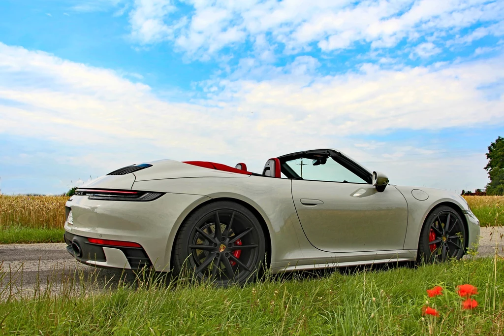 Porsche 911 Carrera 4S Cabrio