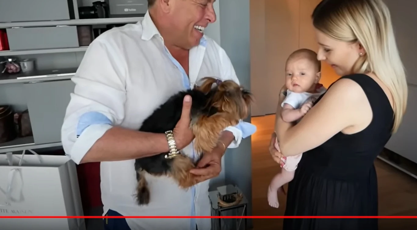 Andziaks z córką, ojczymem i psem Andziaks z córką, ojczymem i psem