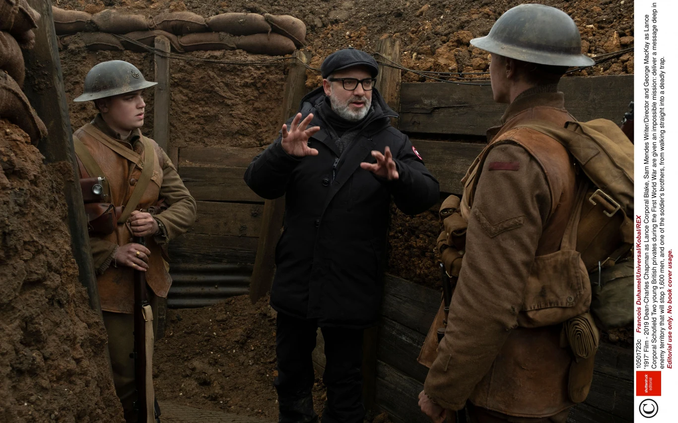 Po 20 latach od odebrania Oscara za "American Beauty" Sam Mendes powrócił z kolejnym filmem, który jest wymieniany wśród faworytów w wyścigu po statuetki Amerykańskiej Akademii Fimowej. Dramat wojenny "1917", porównywany przez krytyków do "Dunkierki" Christophera Nolana, powalczył o nagrody Akademii w dziesięciu kategoriach, m.in. najlepszy film, reżyser, scenariusz oryginalny, zdjęcia, montaż dźwięku i dźwięk. Ostatecznie do twórców filmu powędrowały trzy statuetki (za zdjęcia, efekty specjalne i dźwięk).
 