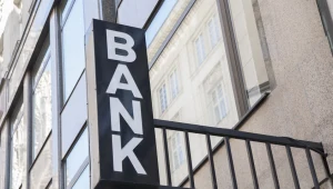 Komitet Stabilności Finansowej wskazał główne zagrożenia dla systemu finansowego, w tym banków. Zdj. ilustracyjne