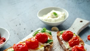 Bruschetta z pastą z suszonych pomidorów