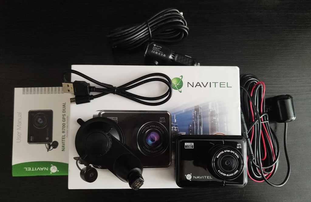 NAVITEL R700 GPS NAVITEL R700 GPS Dual