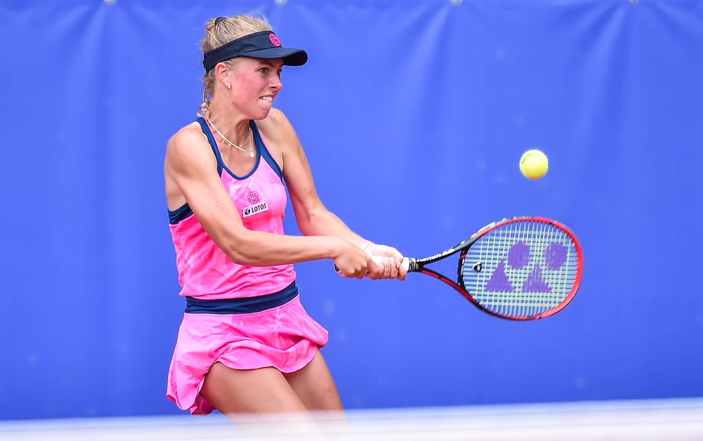 Tenis. WTA w Charleston: Magdalena Fręch - Kaia Kanepi. O której godzinie? Transmisja w tv i online live stream. Gdzie oglądać? Na zdjęciu Fręch
