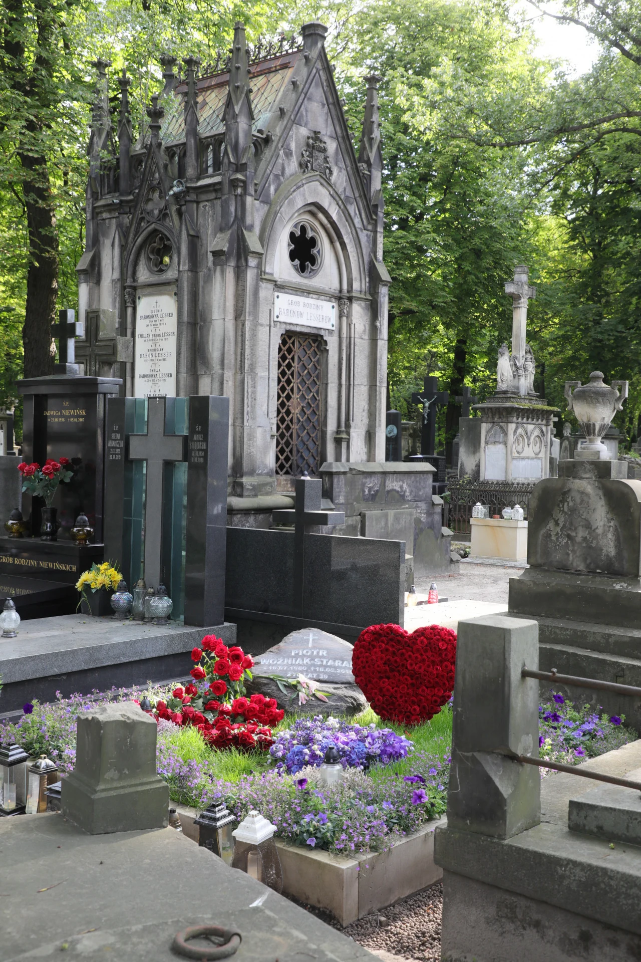 Grób Piotra Woźniaka-Staraka w Warszawie Grób Piotra Woźniaka-Staraka w Warszawie