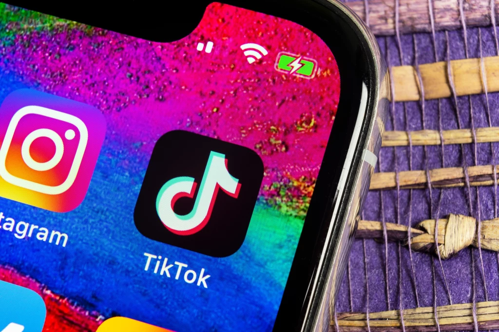 TikTok to prawdziwy złodziej czasu. Korzystamy z niego coraz więcej i dłużej