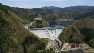 Japonia zatrudniła roboty do budowy tamy