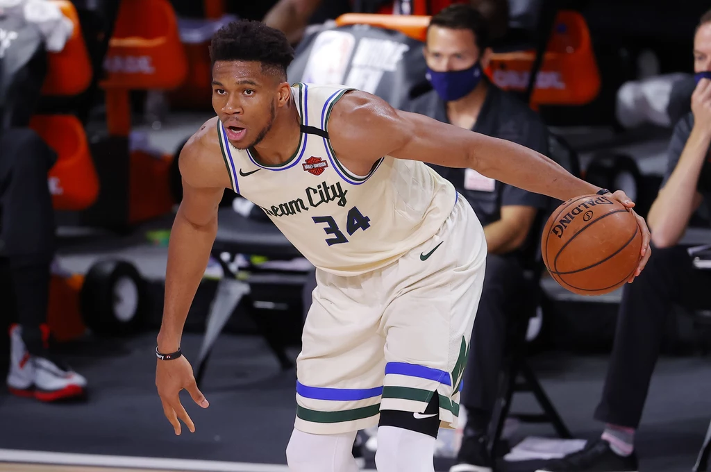 Giannis Antetokounmpo Giannis Antetokounmpo