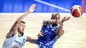 Przemysław Zamojski z Anwilu i James Florence ze Stali