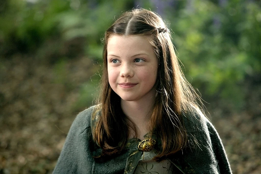 Georgie Henley przyszła na świat w lipcu 1995 roku w angielskim Ilkley. Od wczesnego dzieciństwa wiadomo było, że jest bardzo utalentowana. Grała więc w lokalnej grupie teatralnej „Upstagers". Rolę Łucji, która przyniosła jej rozpoznawalność, zdobyła jako ośmiolatka. Georgie Henley przyszła na świat w lipcu 1995 roku w angielskim Ilkley. Od wczesnego dzieciństwa wiadomo było, że jest bardzo utalentowana. Grała więc w lokalnej grupie teatralnej „Upstagers". Rolę Łucji, która przyniosła jej rozpoznawalność, zdobyła jako ośmiolatka.