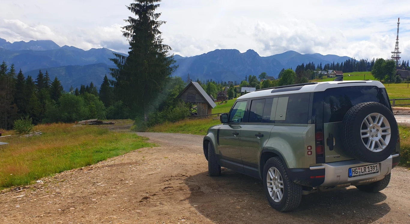 Land Rover Defender 2020 na zdjęciach