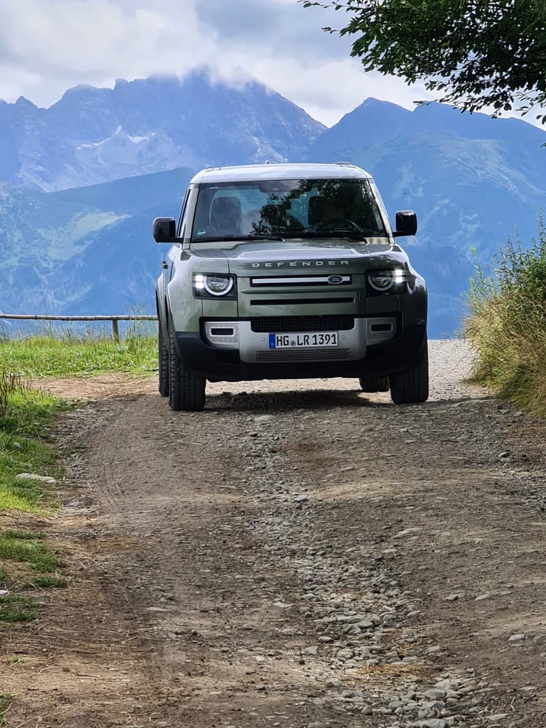 Land Rover Defender 2020 