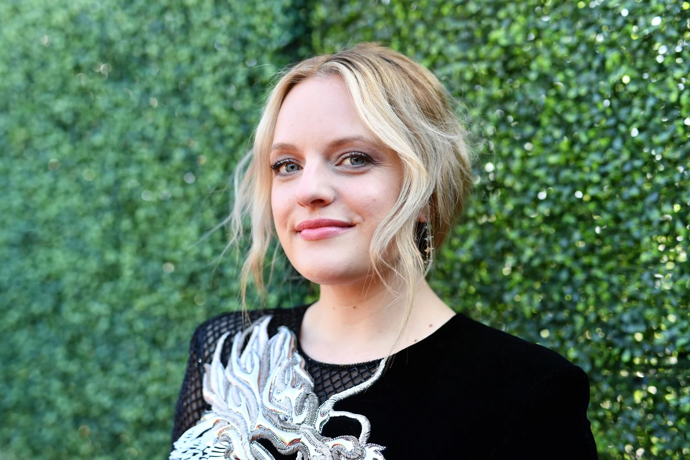 Elisabeth Moss to jedna z najbardziej zapracowanych obecnie aktorek