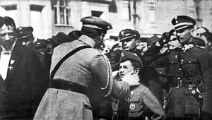 Tadeusz Jeziorowski sfotografowany z Józefem Piłsudskim