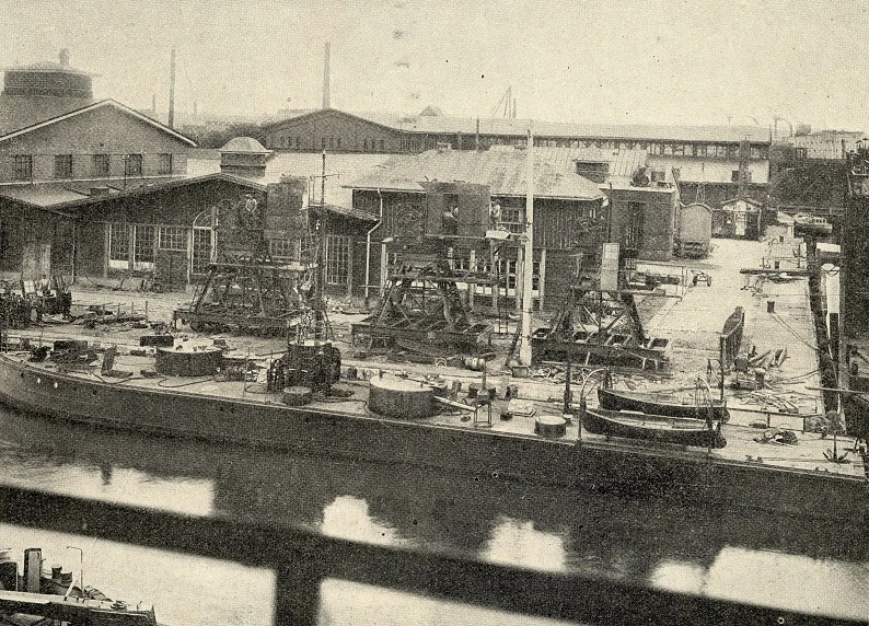 "Warszawa" w stoczni 