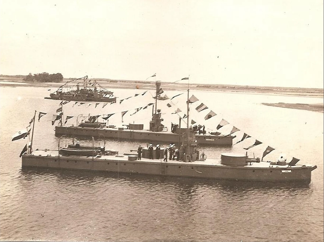 Monitory warszawskie w latach 30.