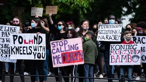 Protest przed ambasadą amerykańską w Warszawie pod hasłem "No justice, no peace", 4 czerwca 2020