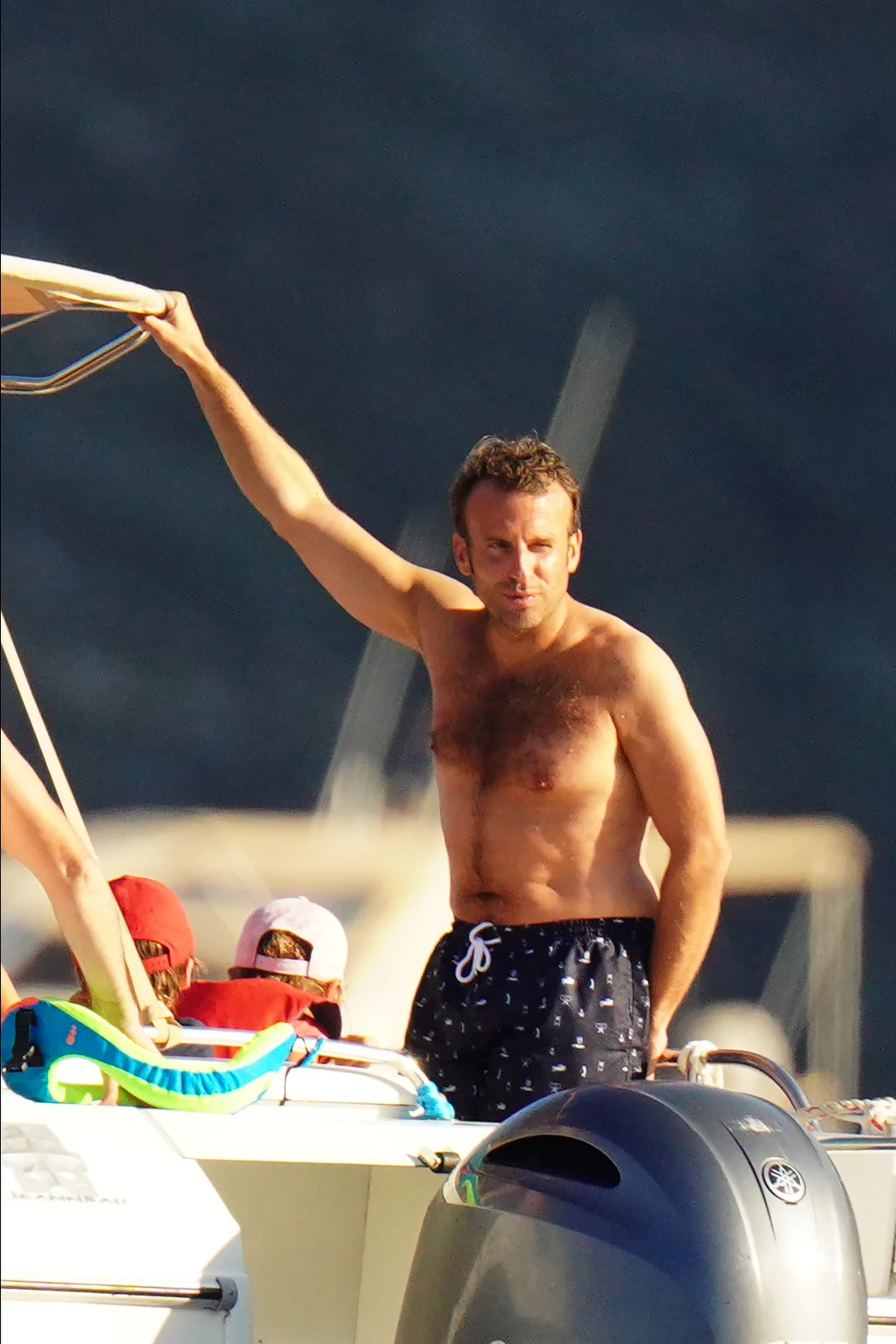 Emmanuel Macron na wakacjach