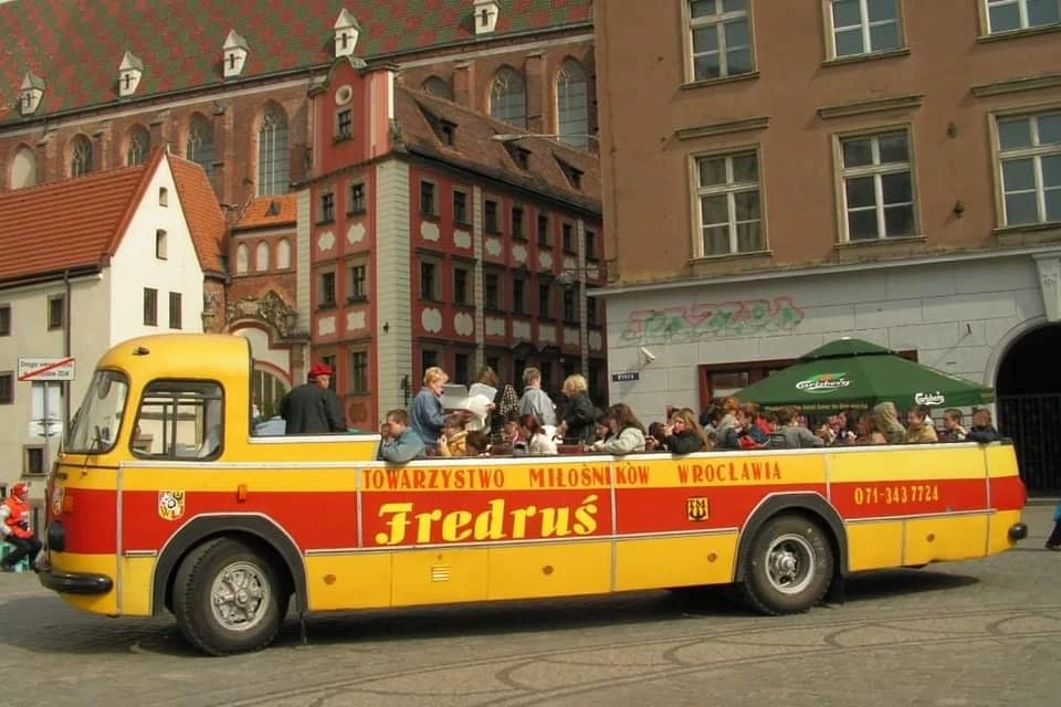 Autobus-kabriolet w czasach świetności Autobus-kabriolet w czasach świetności