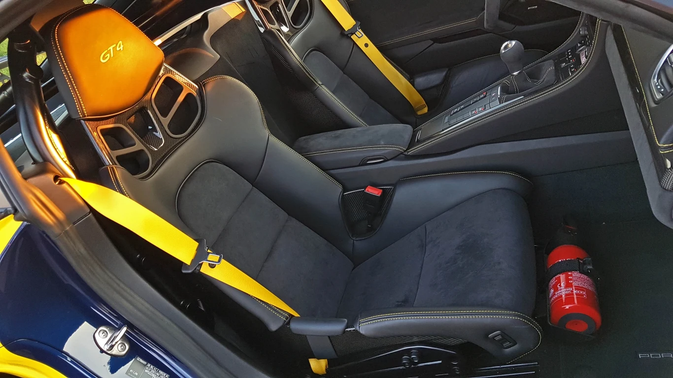 Porsche 718 Cayman GT4 Porsche 718 Cayman GT4