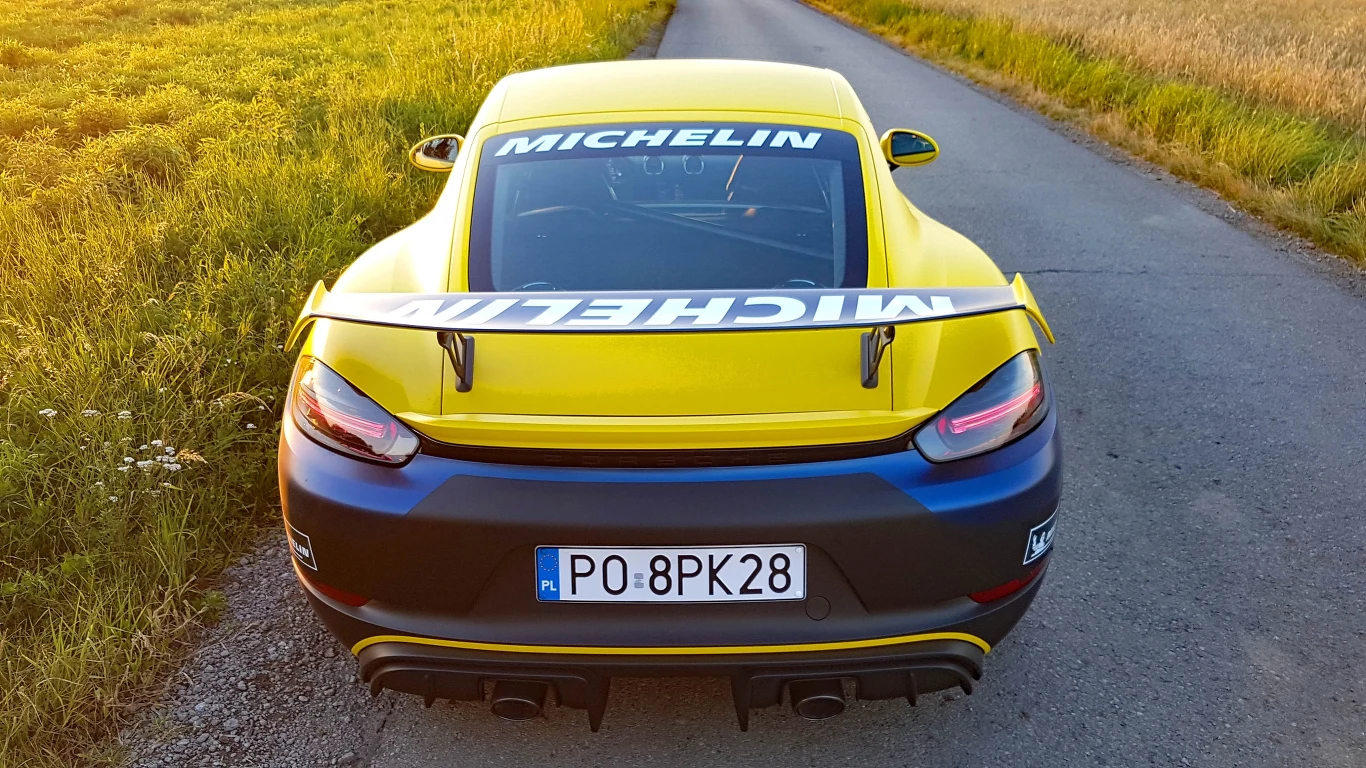 Porsche 718 Cayman GT4 Porsche 718 Cayman GT4