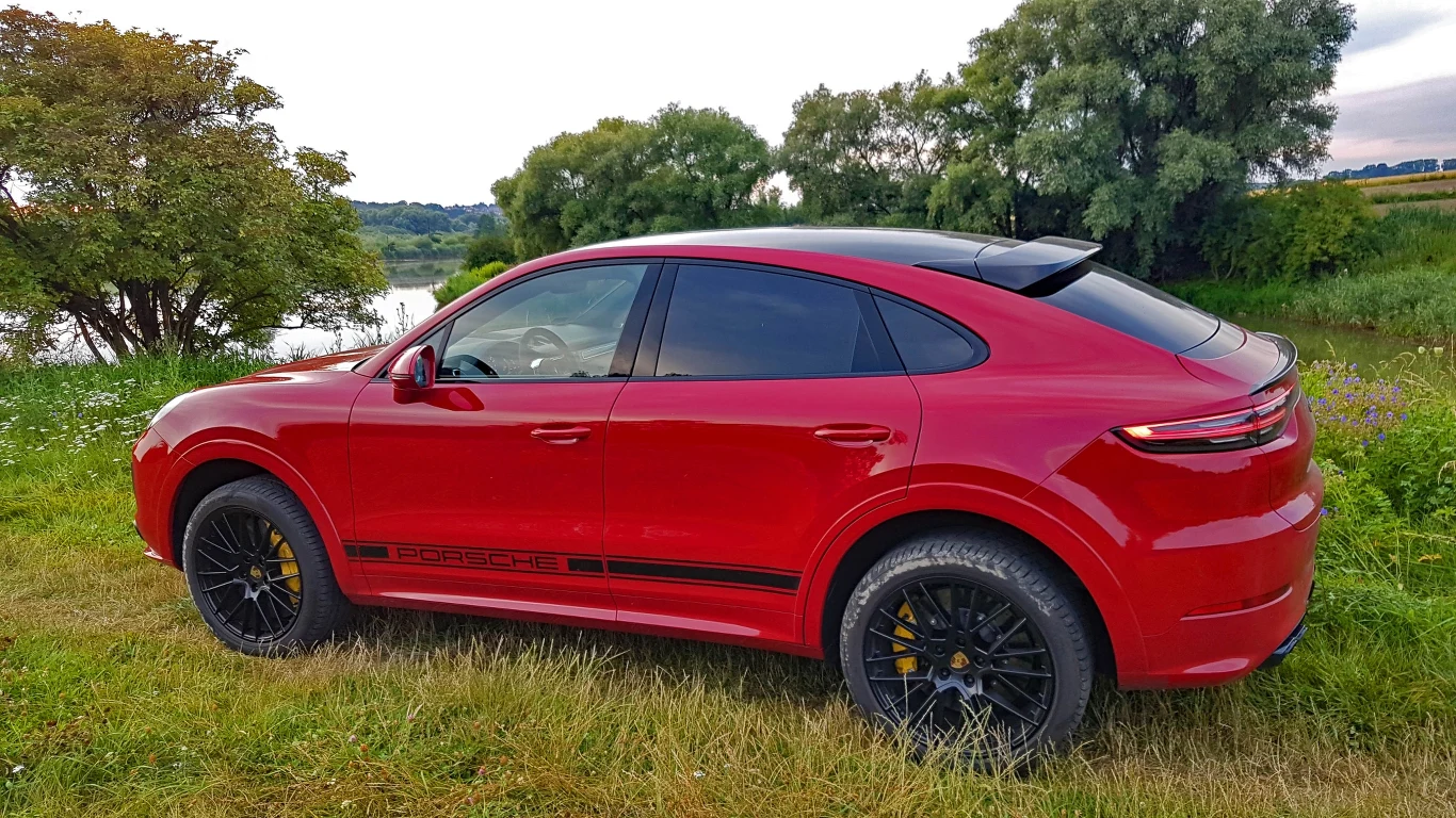 Porsche Cayenne GTS Coupe Porsche Cayenne GTS Coupe
