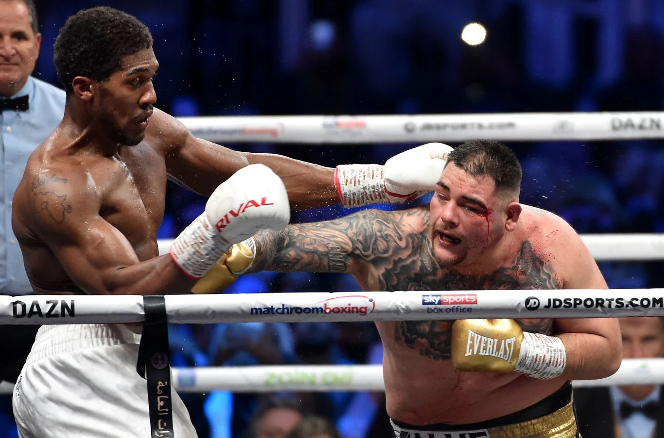 Anthony Joshua (z lewej) i Andy Ruiz junior Anthony Joshua (z lewej) i Andy Ruiz junior