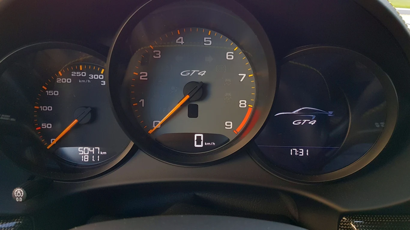 Porsche 718 Cayman GT4 Porsche 718 Cayman GT4