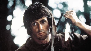 Sylvester Stallone w scenie z filmu "Rambo: Pierwsza krew"