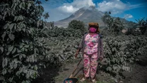 Do 2010 roku Sinabung uważano za nieaktywny. Badacze szacują, iż wcześniejsza erupcja nastąpiła około XVIII lub IX wieku
