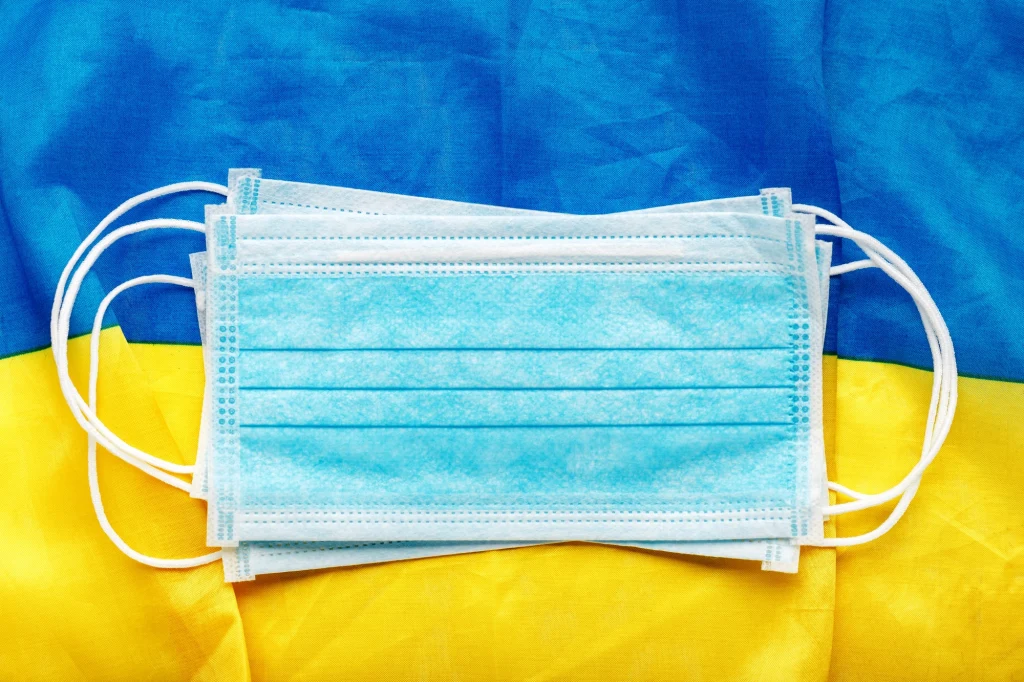 Według szacunków NBU, 10 proc. Ukraińców wróciło do domu z powodu pandemii, a kolejne 10 proc. nie mogło wyjechać do pracy