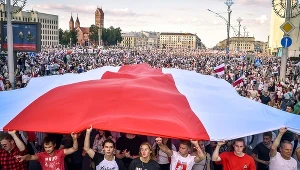 Tłumy na ulicach Mińska