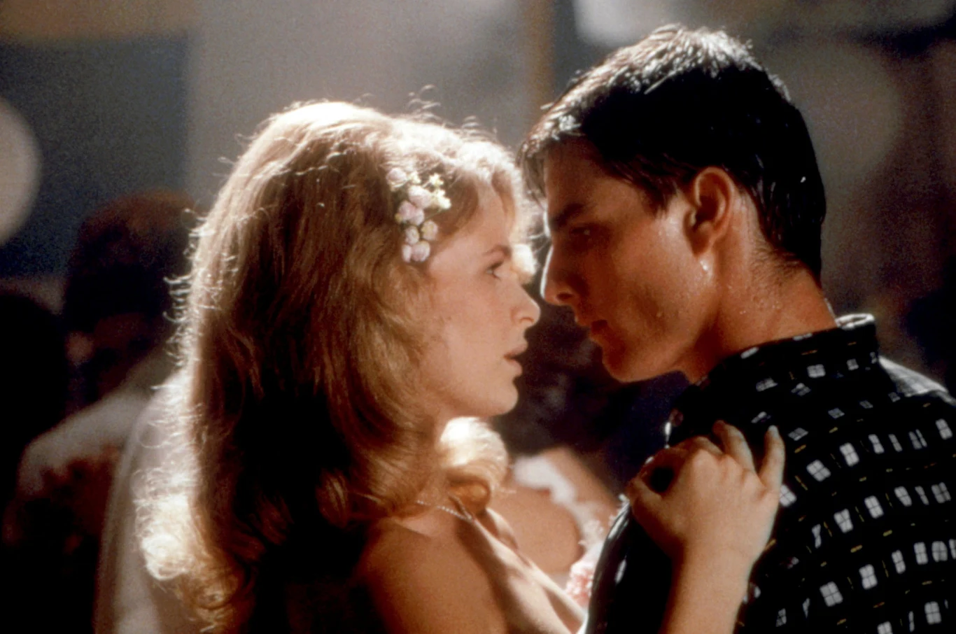 W latach 90. pojawiła się w drugoplanowych rolach w szeregu hollywoodzkich produkcji: "Samotnikach" (1992), "Sercu i duszach" (1993), "Miłosnej rozgrywce" (1995) i "Fenomenie" (1996), w którym partnerowała na ekranie Johnowi Travolcie.

Najbardziej pamiętnym występem z tamtego okresu była jednak kreacja dziewczyny Toma Cruise'a w filmie "Urodzony 4 lipca" (na zdjęciu).