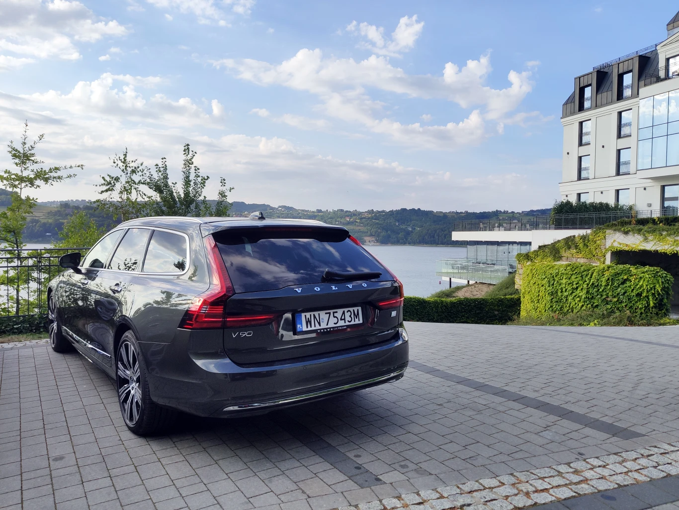 Volvo V90 T8 Recharge