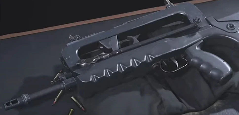 Zazwyczaj nie jest to pierwszy wybór żadnego uczestnika rywalizacji, lecz ostatnia aktualizacja - rozpoczynająca piąty sezon zmagań rankingowych - sprawiła, że broń nagle zaczęła cieszyć się dużo większym zainteresowaniem. Potrzebny jest jednak pewien dodatek - podwieszana pod lufę strzelba. Zazwyczaj nie jest to pierwszy wybór żadnego uczestnika rywalizacji, lecz ostatnia aktualizacja - rozpoczynająca piąty sezon zmagań rankingowych - sprawiła, że broń nagle zaczęła cieszyć się dużo większym zainteresowaniem. Potrzebny jest jednak pewien dodatek - podwieszana pod lufę strzelba.