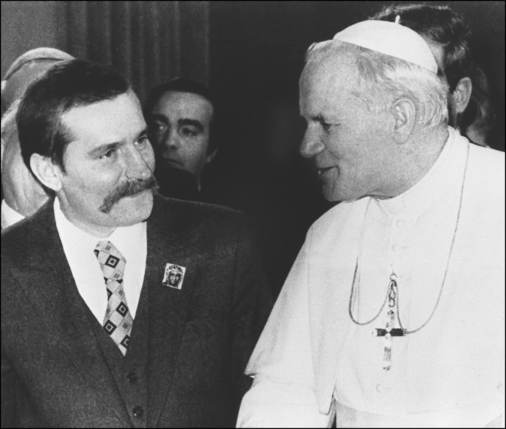 Lech Wałęsa w czasie spotkania z Janem Pawłem II w 1981 r.