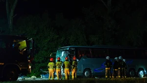 Służby na miejscu tragicznego wypadku w miejscowości Kleszczów 