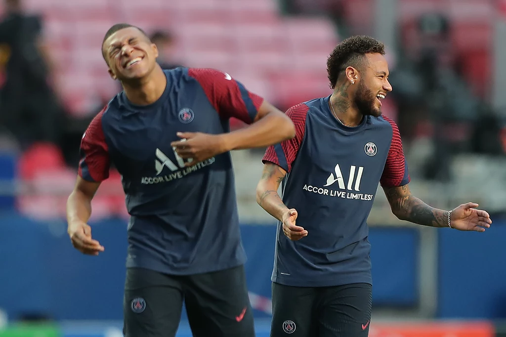 Kylian Mbappe (z lewej) i Neymar Kylian Mbappe (z lewej) i Neymar