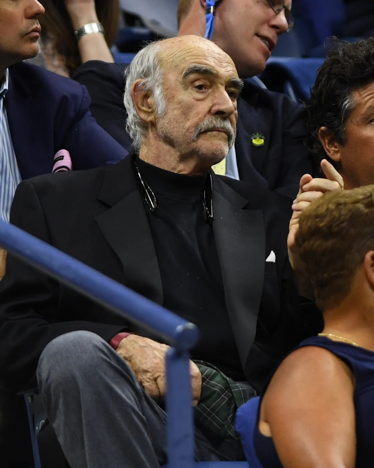 Wielki fan sportu. Tak Sean Connery prezentował się w 2017 roku na tenisowym turnieju US Open Wielki fan sportu. Tak Sean Connery prezentował się w 2017 roku na tenisowym turnieju US Open