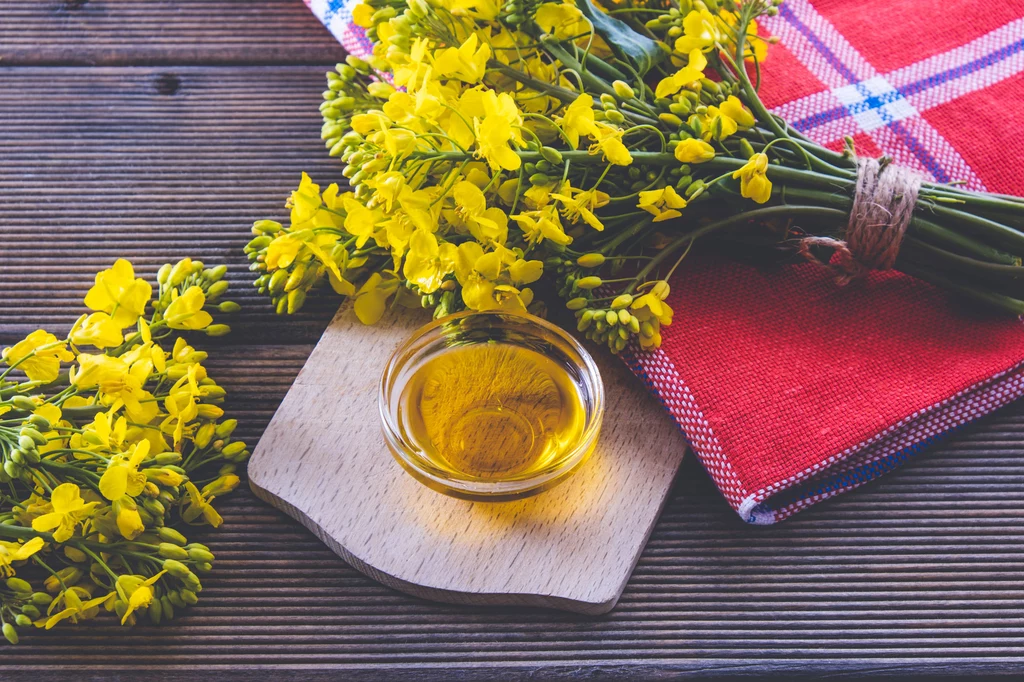 Rafinowany olej rzepakowy nie tylko dostarczy nam cennych wartości odżywczych