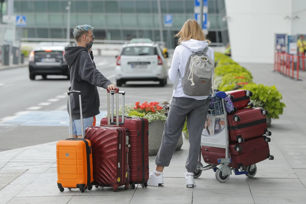 Karolina Gilon na lotnisku Karolina Gilon na lotnisku
