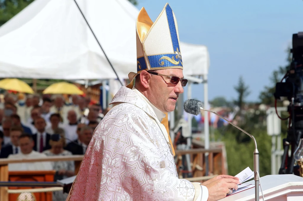 Prymas Polski abp Wojciech Polak podczas uroczystości Najświętszej Maryi Panny Częstochowskiej na Jasnej Górze w Częstochowie Prymas Polski abp Wojciech Polak podczas uroczystości Najświętszej Maryi Panny Częstochowskiej na Jasnej Górze w Częstochowie