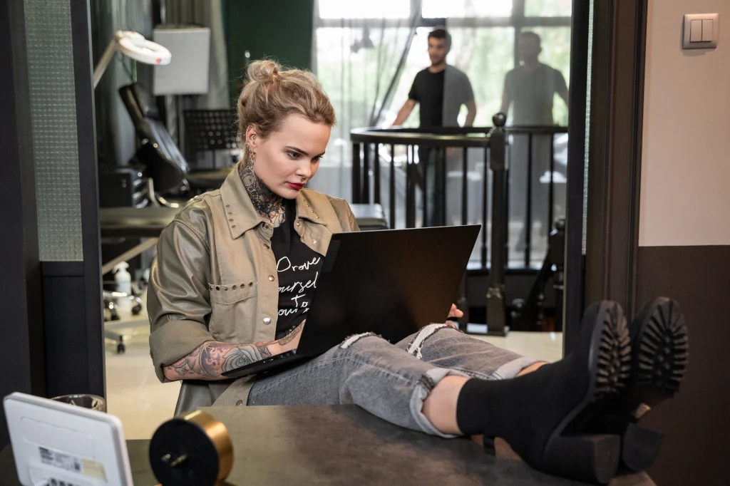 Serial "Gliniarze" - zdjęcie z planu Serial "Gliniarze" - zdjęcie z planu