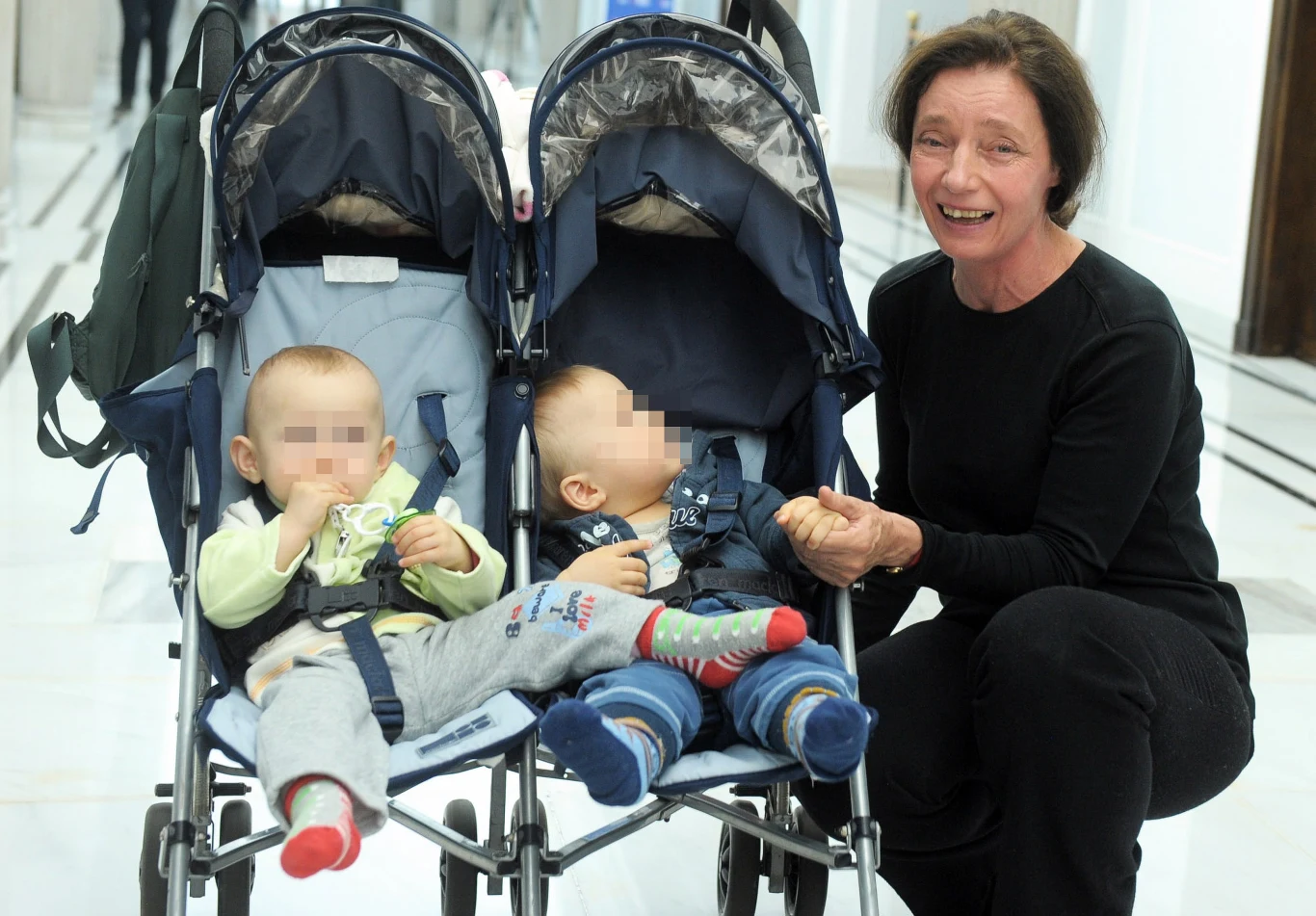 Barbara Sienkiewicz ze swoimi pociechami Barbara Sienkiewicz ze swoimi pociechami